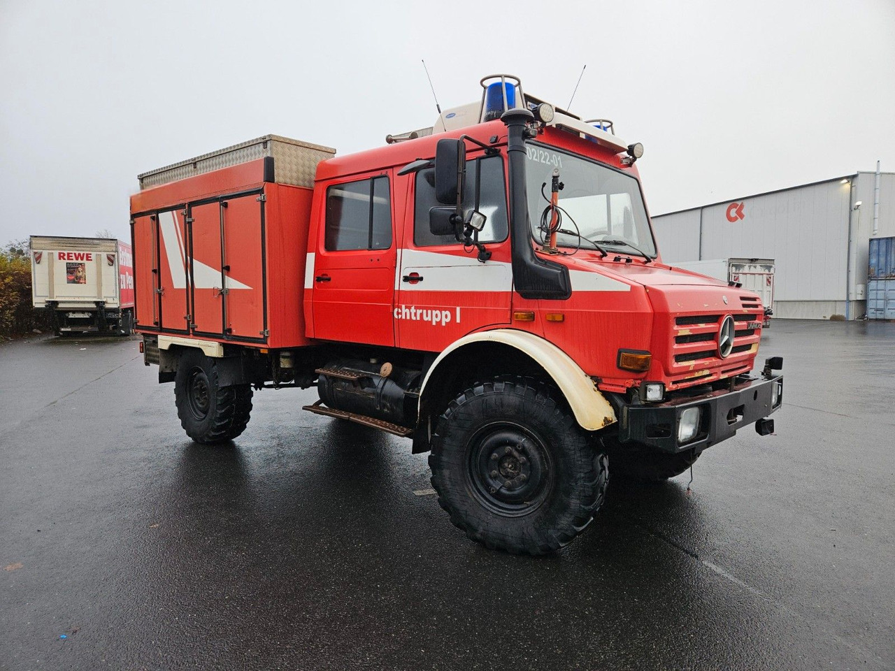 Unimog U4000 4x4 DOKA Tanklöschfahrzeug Feuerwehr - Kamion cisterna: slika Unimog U4000 4x4 DOKA Tanklöschfahrzeug Feuerwehr - Kamion cisterna Unimog U4000 4x4 DOKA Tanklöschfahrzeug Feuerwehr - Kamion cisterna: slika Unimog U4000 4x4 DOKA Tanklöschfahrzeug Feuerwehr - Kamion cisterna