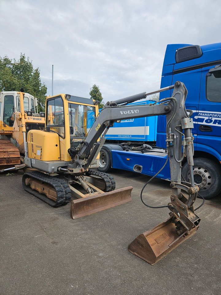 Volvo EC30 Minibagger - Mini bager: slika Volvo EC30 Minibagger - Mini bager Volvo EC30 Minibagger - Mini bager: slika Volvo EC30 Minibagger - Mini bager