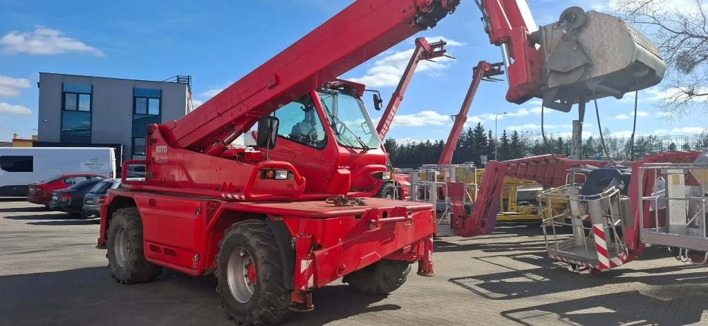 Merlo Roto 45.21 - Teleskopski rukovatelj: slika Merlo Roto 45.21 - Teleskopski rukovatelj Merlo Roto 45.21 - Teleskopski rukovatelj: slika Merlo Roto 45.21 - Teleskopski rukovatelj
