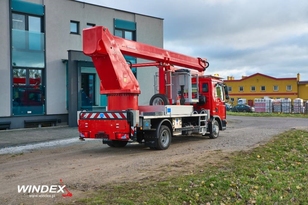 Wumag WT 250 - Podizna platforma montirana na kamion: slika Wumag WT 250 - Podizna platforma montirana na kamion Wumag WT 250 - Podizna platforma montirana na kamion: slika Wumag WT 250 - Podizna platforma montirana na kamion