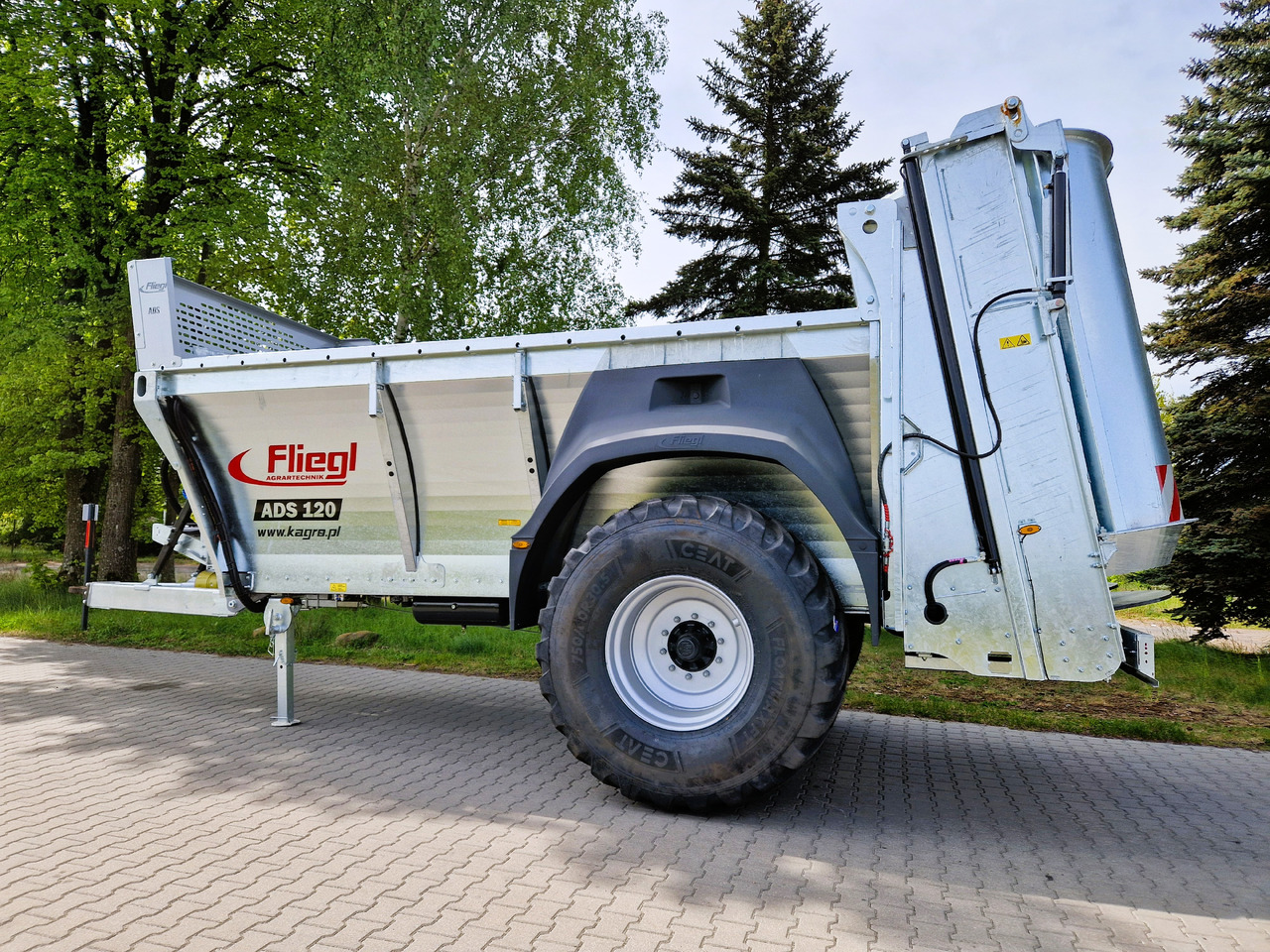 Fliegl ADS 120 - Rasipač stajskog gnoja: slika Fliegl ADS 120 - Rasipač stajskog gnoja Fliegl ADS 120 - Rasipač stajskog gnoja: slika Fliegl ADS 120 - Rasipač stajskog gnoja