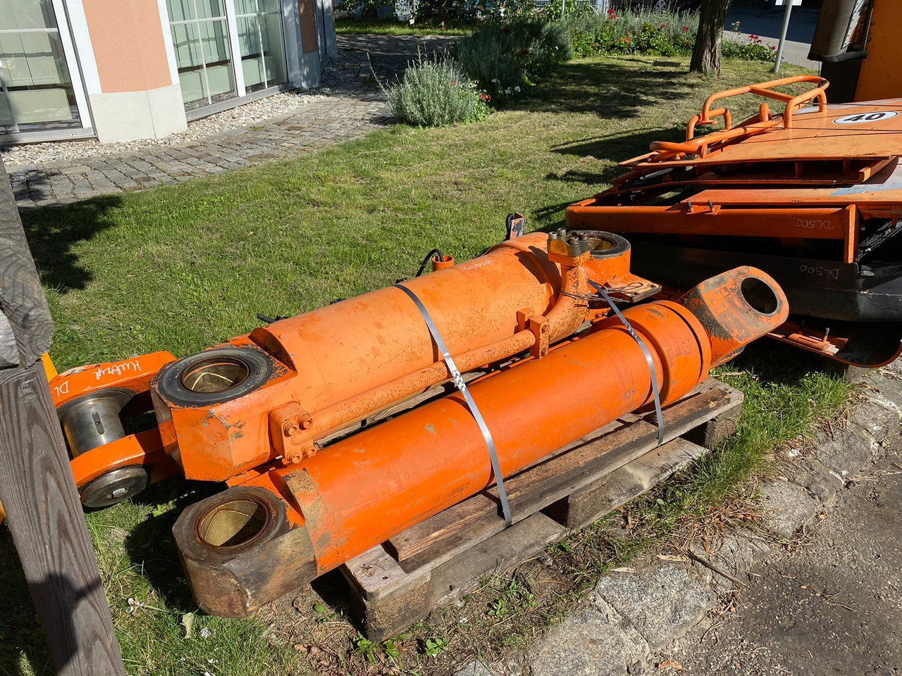 Doosan DL 500 - Hidraulični cilindar za Građevinski strojevi: slika Doosan DL 500 - Hidraulični cilindar za Građevinski strojevi Doosan DL 500 - Hidraulični cilindar za Građevinski strojevi: slika Doosan DL 500 - Hidraulični cilindar za Građevinski strojevi