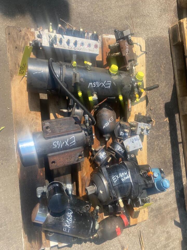 Hitachi EX 165W - Hidraulika za Građevinski strojevi: slika Hitachi EX 165W - Hidraulika za Građevinski strojevi Hitachi EX 165W - Hidraulika za Građevinski strojevi: slika Hitachi EX 165W - Hidraulika za Građevinski strojevi