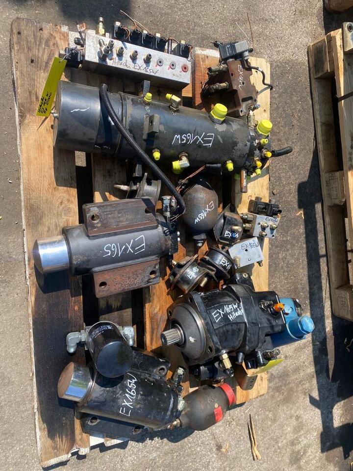 Hitachi EX 165W - Hidraulika za Građevinski strojevi: slika Hitachi EX 165W - Hidraulika za Građevinski strojevi Hitachi EX 165W - Hidraulika za Građevinski strojevi: slika Hitachi EX 165W - Hidraulika za Građevinski strojevi