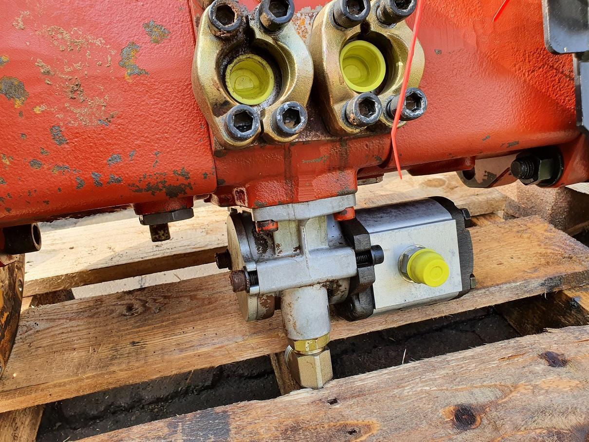 Kawasaki K3V112 aus Robex 220 - Hidraulična pumpa za Bager gusjeničar: slika Kawasaki K3V112 aus Robex 220 - Hidraulična pumpa za Bager gusjeničar Kawasaki K3V112 aus Robex 220 - Hidraulična pumpa za Bager gusjeničar: slika Kawasaki K3V112 aus Robex 220 - Hidraulična pumpa za Bager gusjeničar