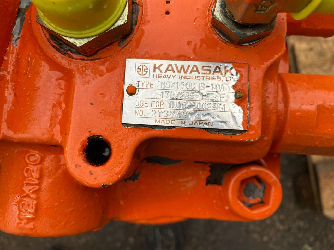 Kobelco Fiat E 215 - Motor okretanja za Građevinski strojevi: slika Kobelco Fiat E 215 - Motor okretanja za Građevinski strojevi Kobelco Fiat E 215 - Motor okretanja za Građevinski strojevi: slika Kobelco Fiat E 215 - Motor okretanja za Građevinski strojevi