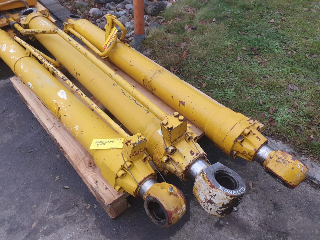 Kobelco SK 210 - Hidraulični cilindar za Građevinski strojevi: slika  Kobelco SK 210 - Hidraulični cilindar za Građevinski strojevi Kobelco SK 210 - Hidraulični cilindar za Građevinski strojevi: slika  Kobelco SK 210 - Hidraulični cilindar za Građevinski strojevi