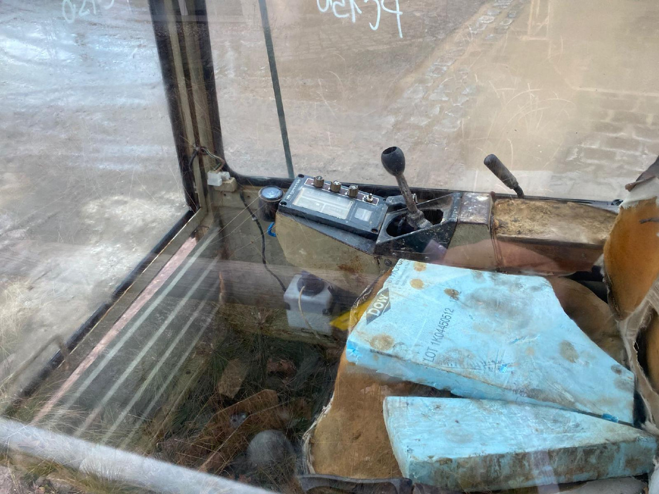 Komatsu PC 150 - Kabina za Građevinski strojevi: slika Komatsu PC 150 - Kabina za Građevinski strojevi Komatsu PC 150 - Kabina za Građevinski strojevi: slika Komatsu PC 150 - Kabina za Građevinski strojevi