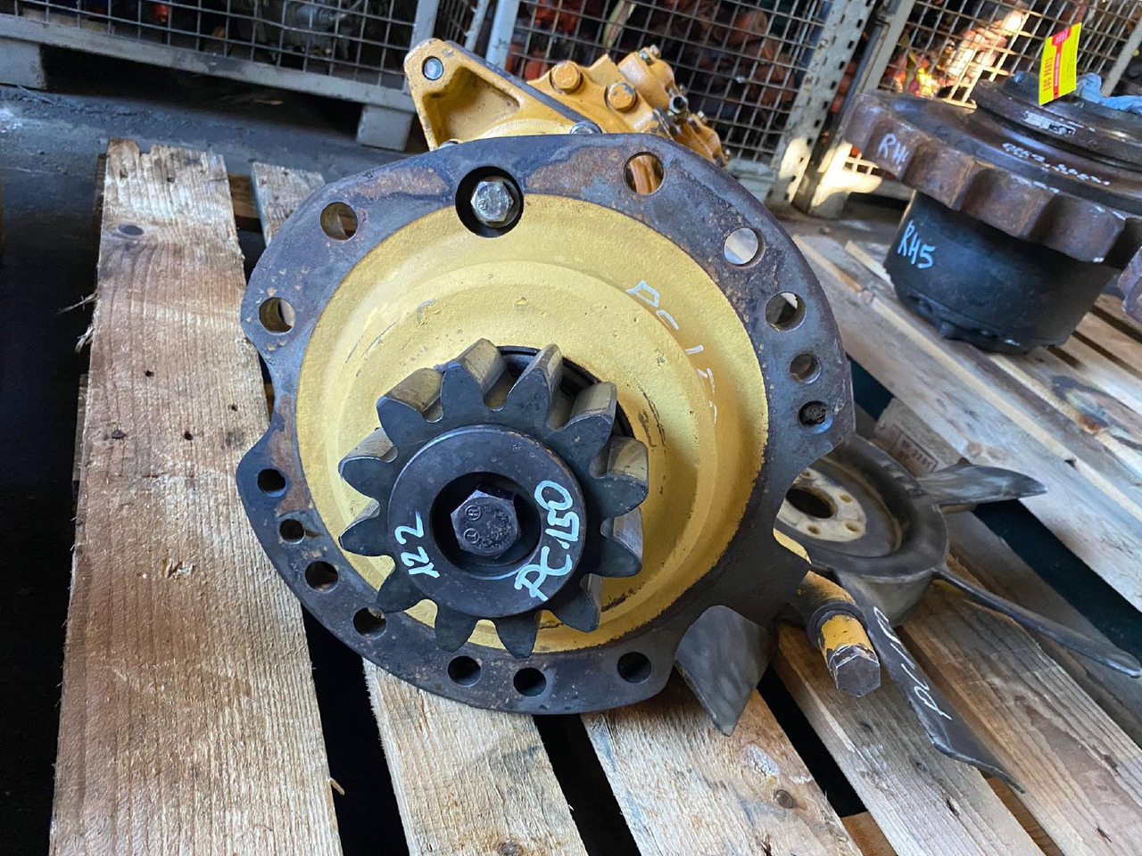 Komatsu PC 150 - Motor okretanja za Građevinski strojevi: slika Komatsu PC 150 - Motor okretanja za Građevinski strojevi Komatsu PC 150 - Motor okretanja za Građevinski strojevi: slika Komatsu PC 150 - Motor okretanja za Građevinski strojevi