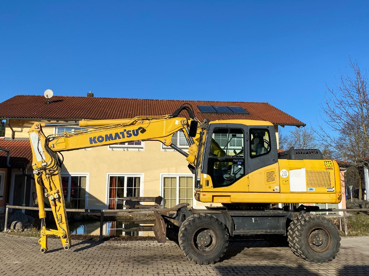 Komatsu PW 160-7E - Bager na kotačima: slika Komatsu PW 160-7E - Bager na kotačima Komatsu PW 160-7E - Bager na kotačima: slika Komatsu PW 160-7E - Bager na kotačima