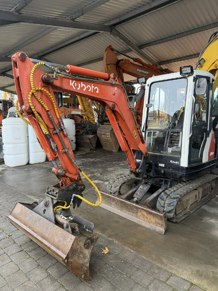 Kubota KX 61-3 - Mini bager: slika Kubota KX 61-3 - Mini bager Kubota KX 61-3 - Mini bager: slika Kubota KX 61-3 - Mini bager