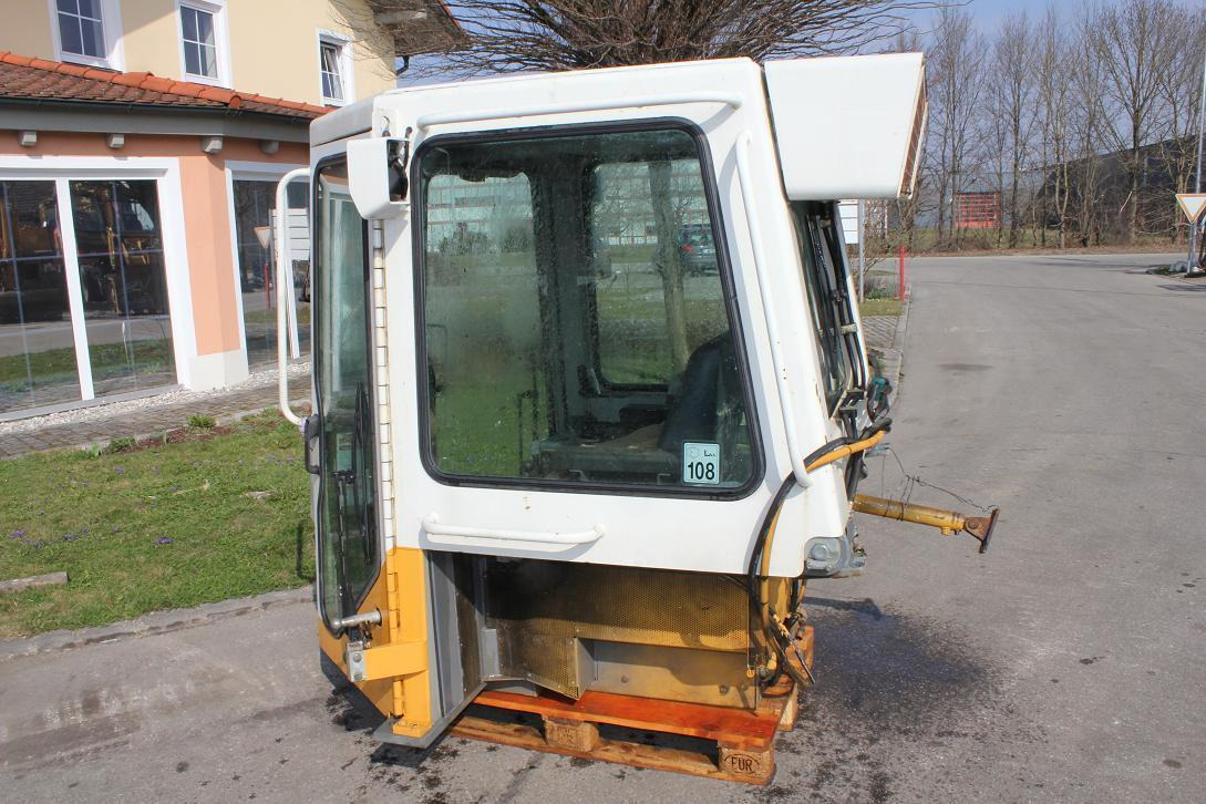 Liebherr 712-722-732 Lit. - Kabina za Građevinski strojevi: slika Liebherr 712-722-732 Lit. - Kabina za Građevinski strojevi Liebherr 712-722-732 Lit. - Kabina za Građevinski strojevi: slika Liebherr 712-722-732 Lit. - Kabina za Građevinski strojevi