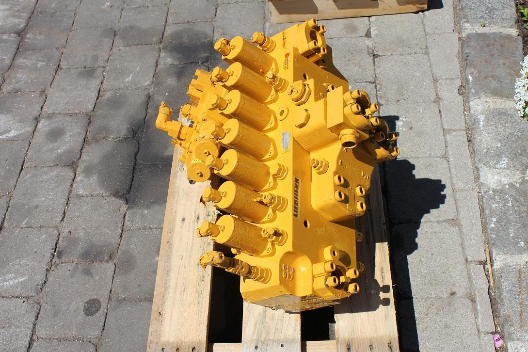 Liebherr 900 Lit. - Hidraulični ventil za Građevinski strojevi: slika Liebherr 900 Lit. - Hidraulični ventil za Građevinski strojevi Liebherr 900 Lit. - Hidraulični ventil za Građevinski strojevi: slika Liebherr 900 Lit. - Hidraulični ventil za Građevinski strojevi