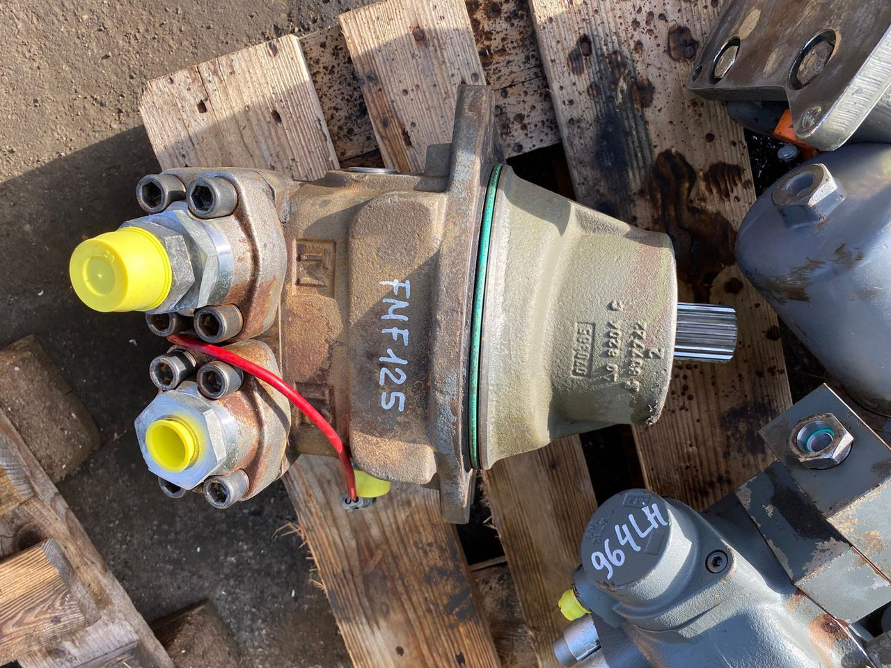 Liebherr FMF 125 aus R964 - Hidraulični motor za Građevinski strojevi: slika Liebherr FMF 125 aus R964 - Hidraulični motor za Građevinski strojevi Liebherr FMF 125 aus R964 - Hidraulični motor za Građevinski strojevi: slika Liebherr FMF 125 aus R964 - Hidraulični motor za Građevinski strojevi