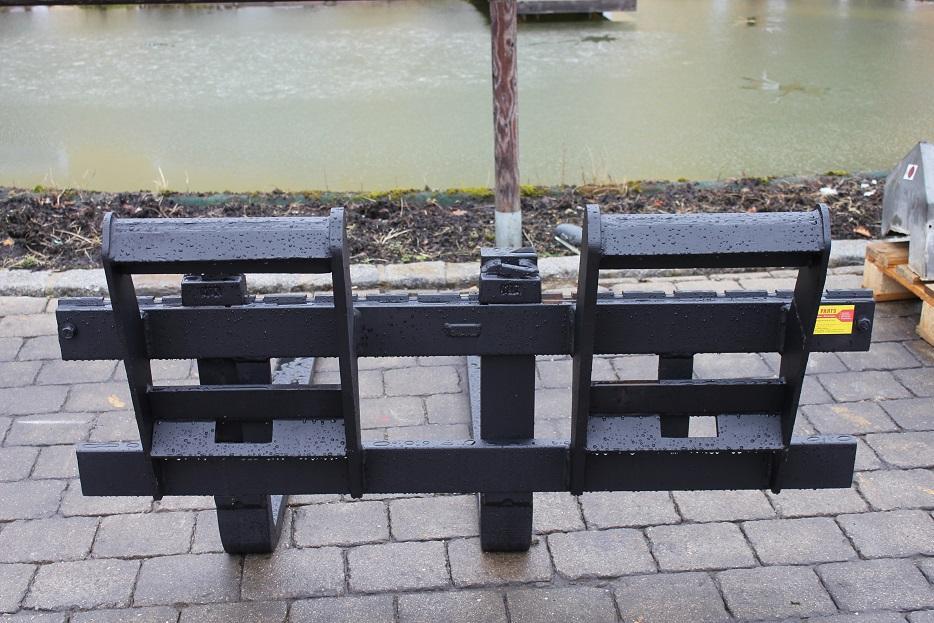 Liebherr L 507 - Vilice za Utovarivač na kotačima: slika Liebherr L 507 - Vilice za Utovarivač na kotačima Liebherr L 507 - Vilice za Utovarivač na kotačima: slika Liebherr L 507 - Vilice za Utovarivač na kotačima