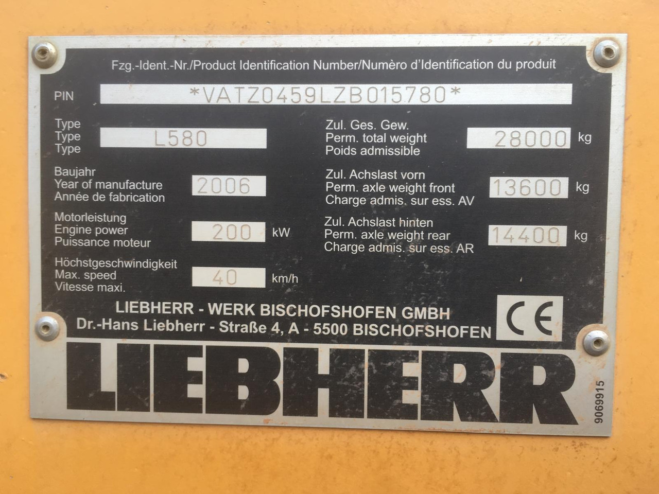 Liebherr L 580 2 plus 2 - Utovarivač na kotačima: slika Liebherr L 580 2 plus 2 - Utovarivač na kotačima Liebherr L 580 2 plus 2 - Utovarivač na kotačima: slika Liebherr L 580 2 plus 2 - Utovarivač na kotačima
