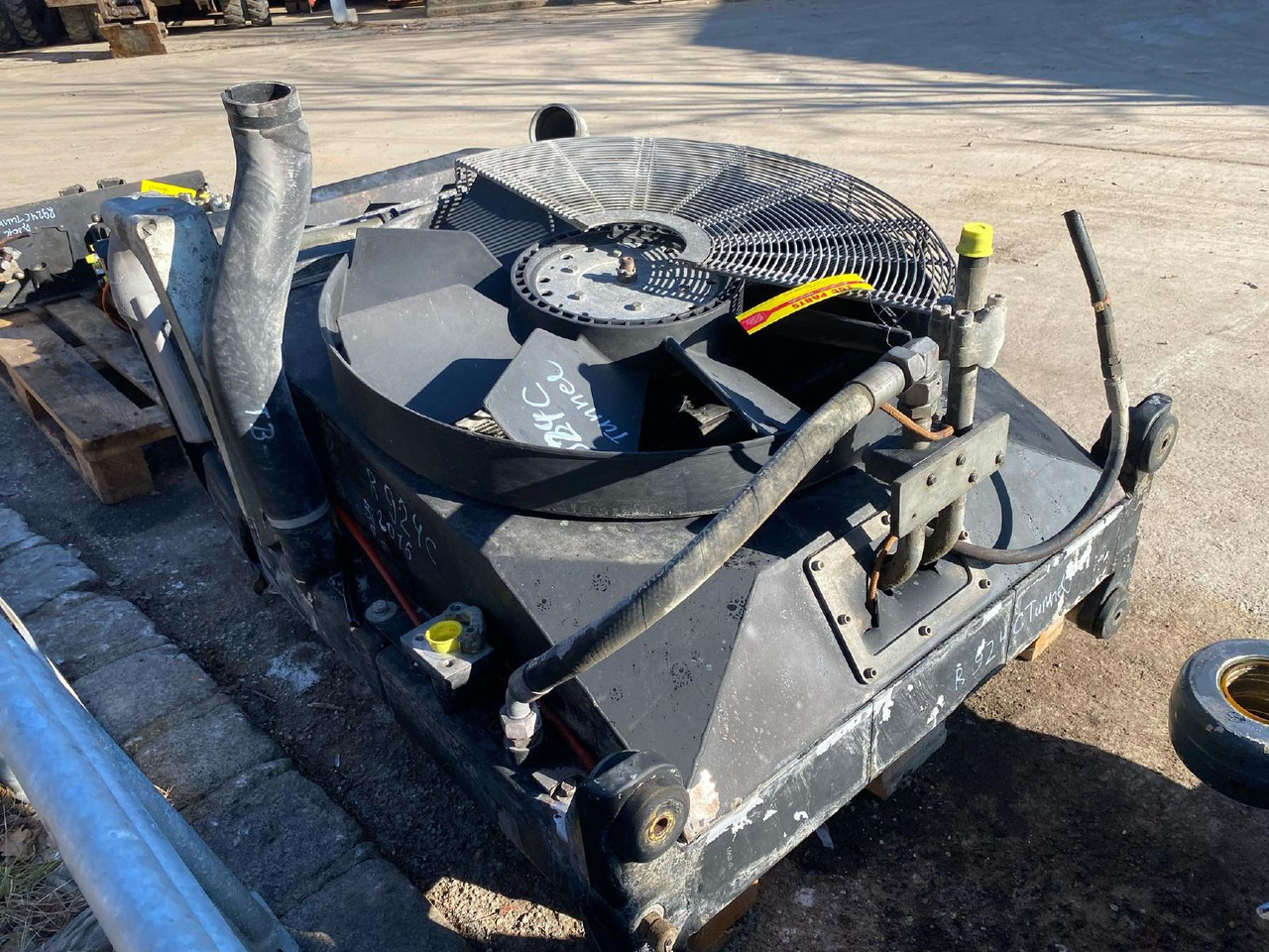 Liebherr R 924 C - Sustav hlađenja za Građevinski strojevi: slika Liebherr R 924 C - Sustav hlađenja za Građevinski strojevi Liebherr R 924 C - Sustav hlađenja za Građevinski strojevi: slika Liebherr R 924 C - Sustav hlađenja za Građevinski strojevi