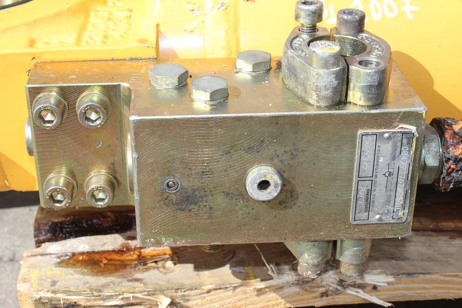 Liebherr R 924 compact - Hidraulični cilindar za Građevinski strojevi: slika Liebherr R 924 compact - Hidraulični cilindar za Građevinski strojevi Liebherr R 924 compact - Hidraulični cilindar za Građevinski strojevi: slika Liebherr R 924 compact - Hidraulični cilindar za Građevinski strojevi