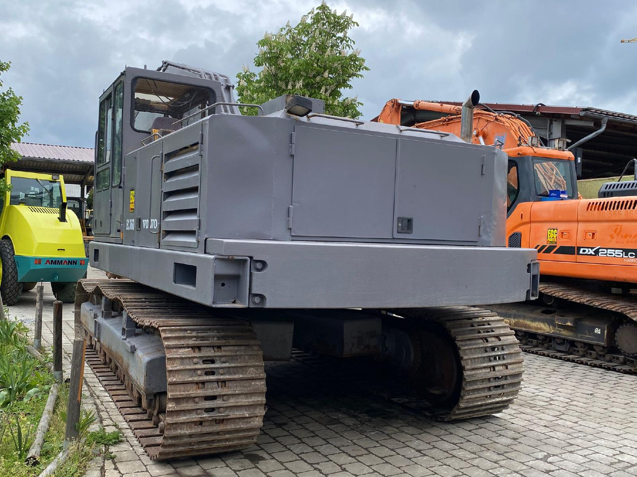 Volvo-Akermann EC 300 - Bager gusjeničar: slika Volvo-Akermann EC 300 - Bager gusjeničar Volvo-Akermann EC 300 - Bager gusjeničar: slika Volvo-Akermann EC 300 - Bager gusjeničar