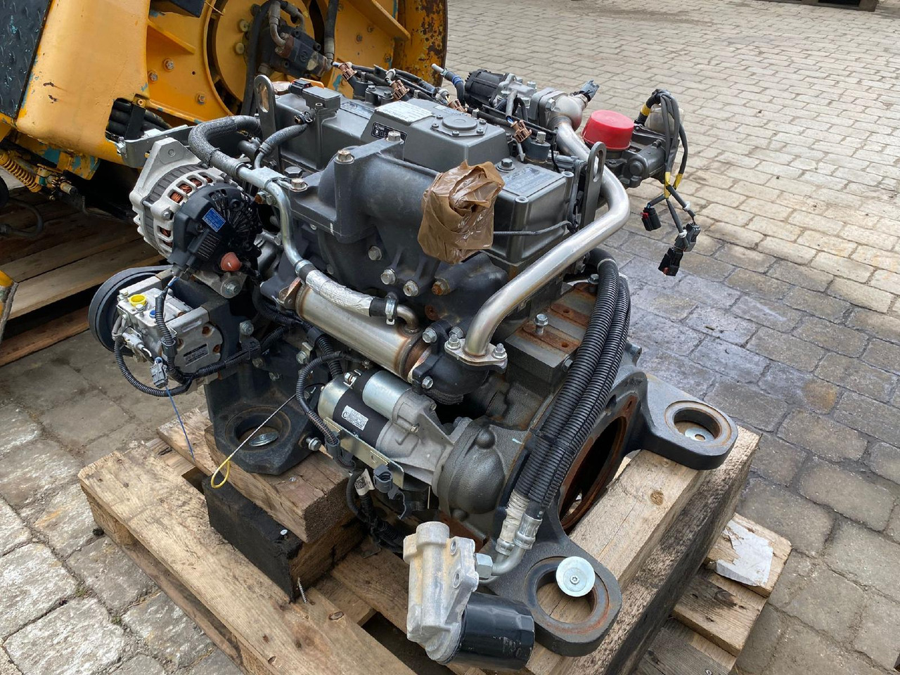 Yanmar Hitachi 4TNV 98C aus ZX 85 - Motor za Građevinski strojevi: slika Yanmar Hitachi 4TNV 98C aus ZX 85 - Motor za Građevinski strojevi Yanmar Hitachi 4TNV 98C aus ZX 85 - Motor za Građevinski strojevi: slika Yanmar Hitachi 4TNV 98C aus ZX 85 - Motor za Građevinski strojevi