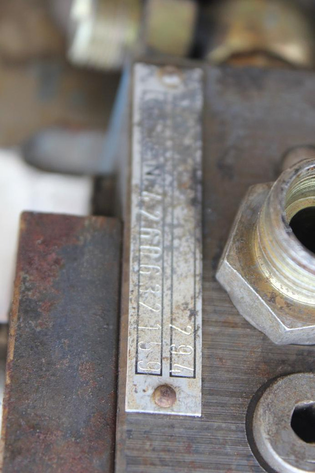 Hidraulični ventil za Građevinski strojevi Zeppelin ZM 19: slika Hidraulični ventil za Građevinski strojevi Zeppelin ZM 19