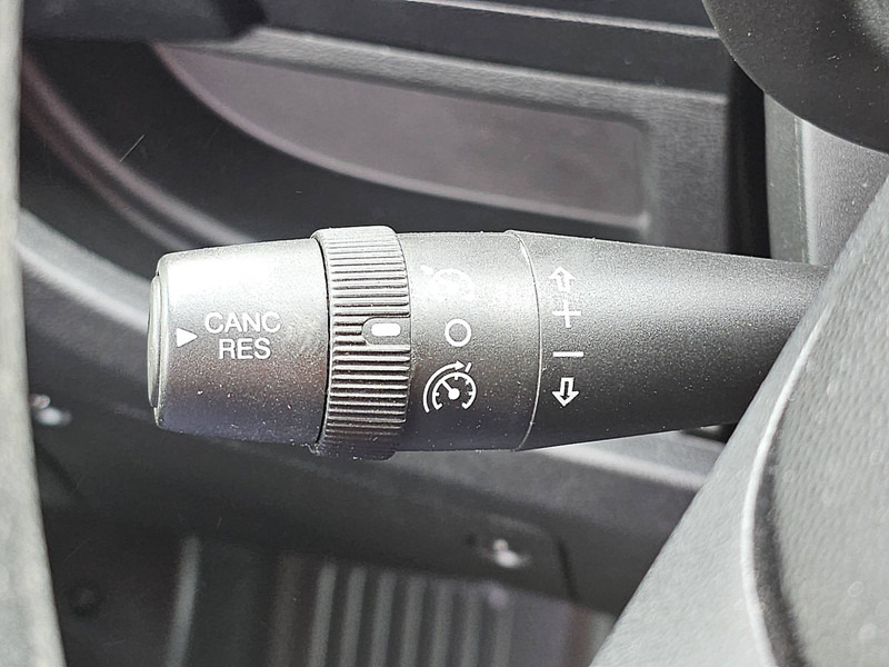 Furgon Peugeot Boxer 2.2 L2H2 Imperiaal Navi: slika Furgon Peugeot Boxer 2.2 L2H2 Imperiaal Navi Furgon Peugeot Boxer 2.2 L2H2 Imperiaal Navi: slika Furgon Peugeot Boxer 2.2 L2H2 Imperiaal Navi