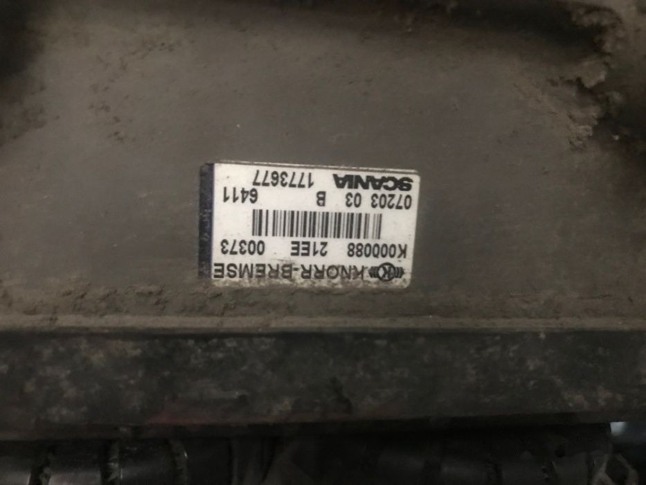 Knorr-Bremse K000088 Scania R - Kočioni ventil za Kamion: slika Knorr-Bremse K000088 Scania R - Kočioni ventil za Kamion Knorr-Bremse K000088 Scania R - Kočioni ventil za Kamion: slika Knorr-Bremse K000088 Scania R - Kočioni ventil za Kamion