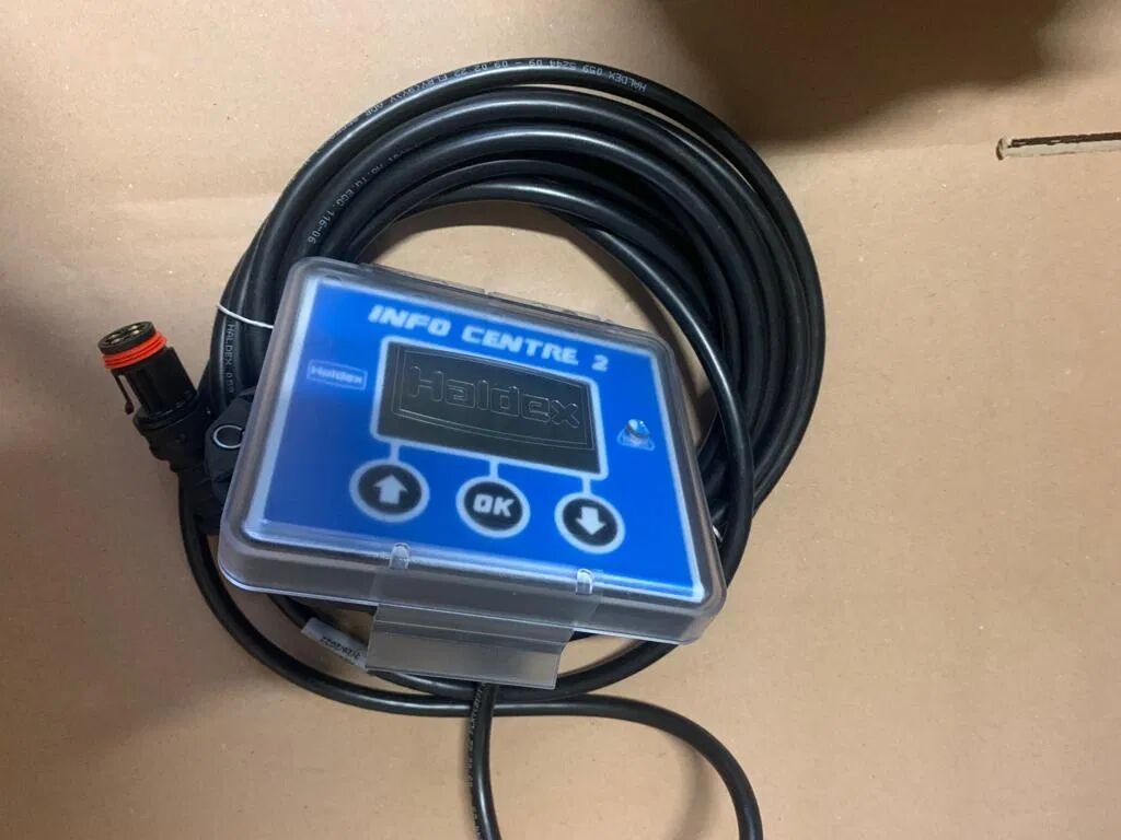 Nowy Tester Diagnostyczny Info Centre 2.0 EBS HALDEX 815041001 - Upravljačka jedinica (ECU) za Kamion: slika Nowy Tester Diagnostyczny Info Centre 2.0 EBS HALDEX 815041001 - Upravljačka jedinica (ECU) za Kamion Nowy Tester Diagnostyczny Info Centre 2.0 EBS HALDEX 815041001 - Upravljačka jedinica (ECU) za Kamion: slika Nowy Tester Diagnostyczny Info Centre 2.0 EBS HALDEX 815041001 - Upravljačka jedinica (ECU) za Kamion