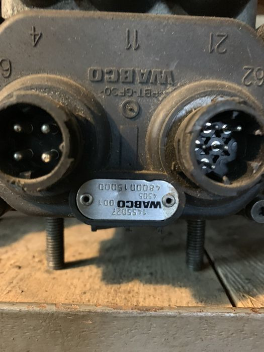WABCO Zawór główny hamulcowy oryginał h 4800015000 DAF 95xf/cf - Kočioni cilindar za Kamion: slika WABCO Zawór główny hamulcowy oryginał h 4800015000 DAF 95xf/cf - Kočioni cilindar za Kamion WABCO Zawór główny hamulcowy oryginał h 4800015000 DAF 95xf/cf - Kočioni cilindar za Kamion: slika WABCO Zawór główny hamulcowy oryginał h 4800015000 DAF 95xf/cf - Kočioni cilindar za Kamion