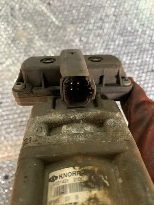 Zawór hamulcowy Oryginał Hurt K001428 Renault Magnum 440 DXI - Ventil za Kamion: slika Zawór hamulcowy Oryginał Hurt K001428 Renault Magnum 440 DXI - Ventil za Kamion Zawór hamulcowy Oryginał Hurt K001428 Renault Magnum 440 DXI - Ventil za Kamion: slika Zawór hamulcowy Oryginał Hurt K001428 Renault Magnum 440 DXI - Ventil za Kamion