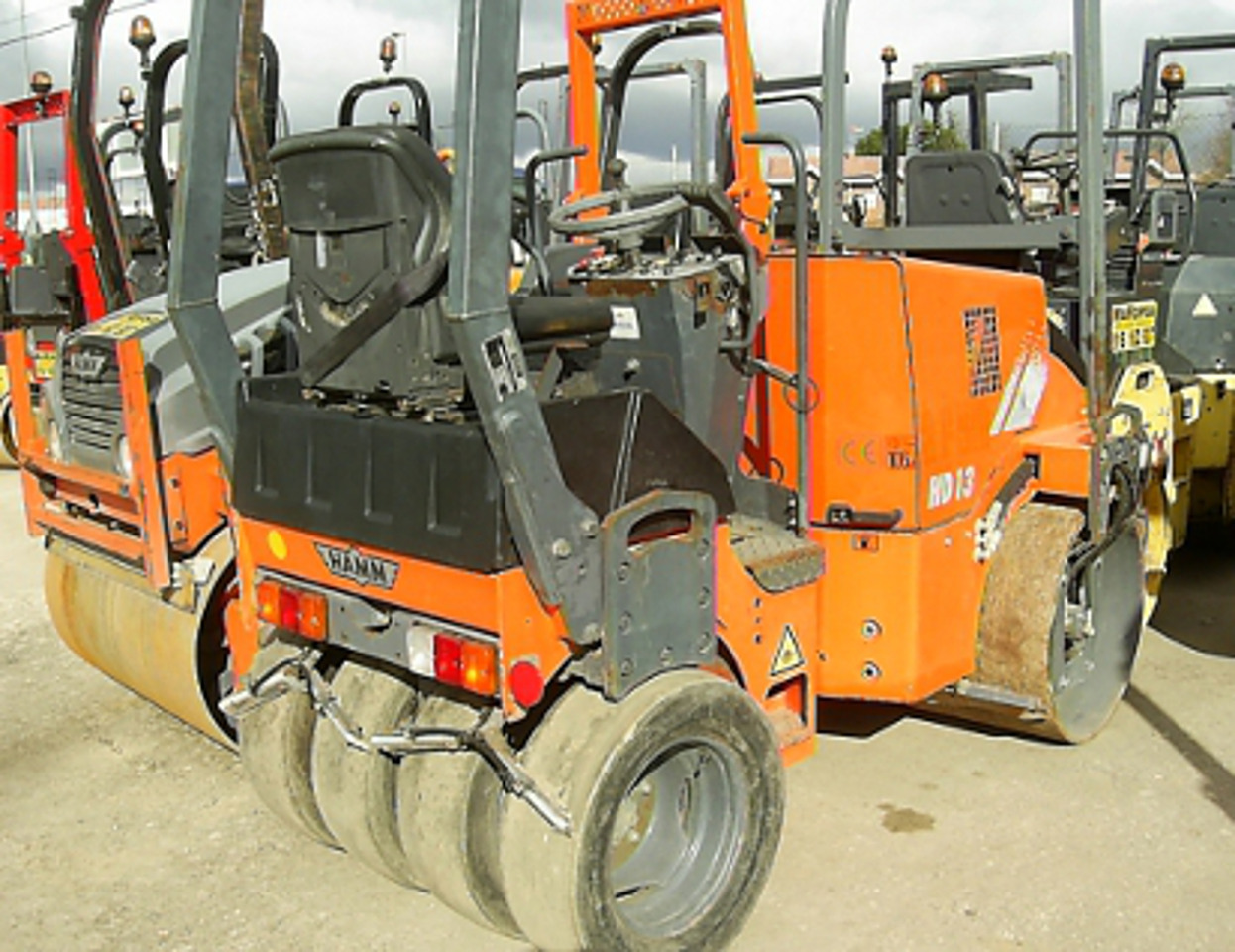 Compactador Mixto Hamm HD 13K - Kombinirani valjak: slika Compactador Mixto Hamm HD 13K - Kombinirani valjak Compactador Mixto Hamm HD 13K - Kombinirani valjak: slika Compactador Mixto Hamm HD 13K - Kombinirani valjak