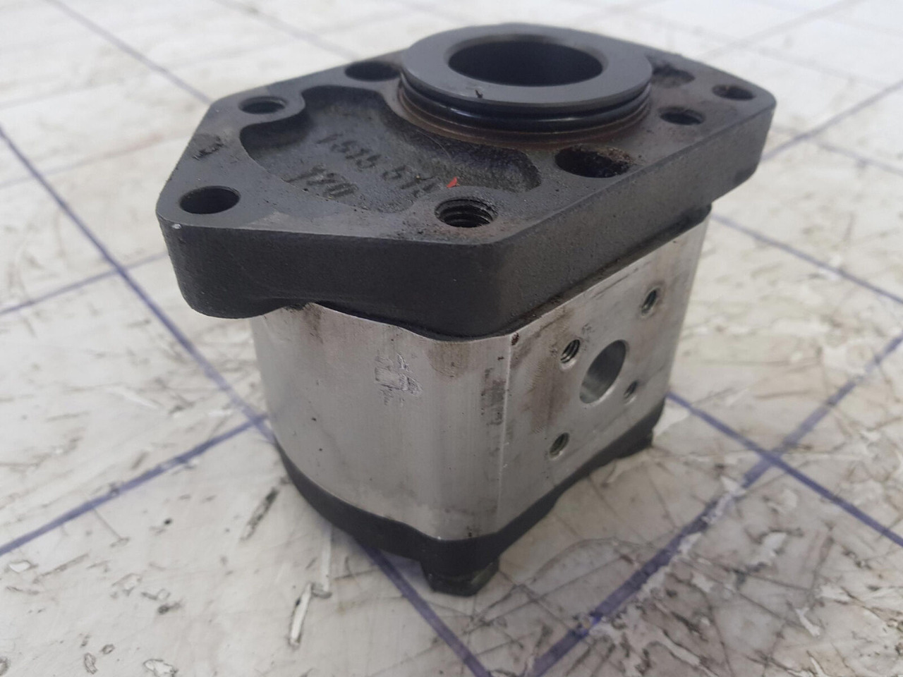Bosch Bosch gear pump - Hidraulična pumpa za Autodizalica: slika Bosch Bosch gear pump - Hidraulična pumpa za Autodizalica Bosch Bosch gear pump - Hidraulična pumpa za Autodizalica: slika Bosch Bosch gear pump - Hidraulična pumpa za Autodizalica