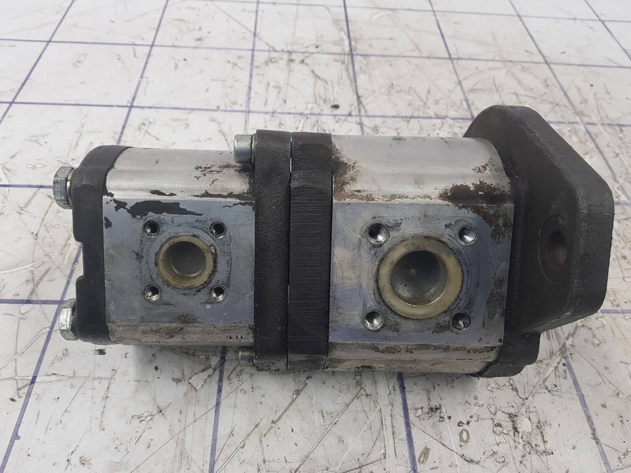 Bosch LTM 1060/2 TWO-STAGE PUMP - Hidraulična pumpa za Dizalica: slika Bosch LTM 1060/2 TWO-STAGE PUMP - Hidraulična pumpa za Dizalica Bosch LTM 1060/2 TWO-STAGE PUMP - Hidraulična pumpa za Dizalica: slika Bosch LTM 1060/2 TWO-STAGE PUMP - Hidraulična pumpa za Dizalica