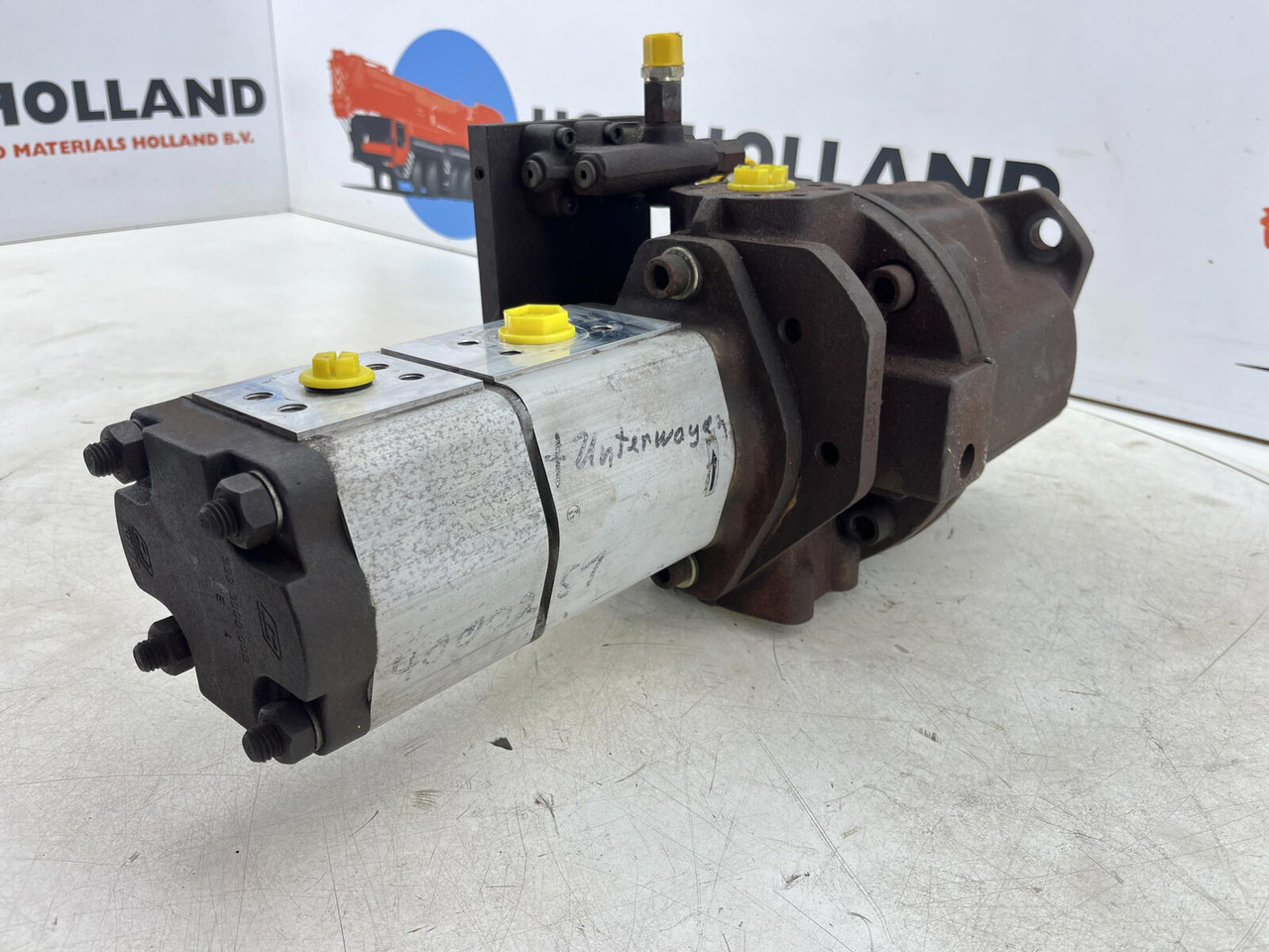 Compact truck CT.2 Axial piston pump - Hidraulična pumpa za Autodizalica: slika Compact truck CT.2 Axial piston pump - Hidraulična pumpa za Autodizalica Compact truck CT.2 Axial piston pump - Hidraulična pumpa za Autodizalica: slika Compact truck CT.2 Axial piston pump - Hidraulična pumpa za Autodizalica