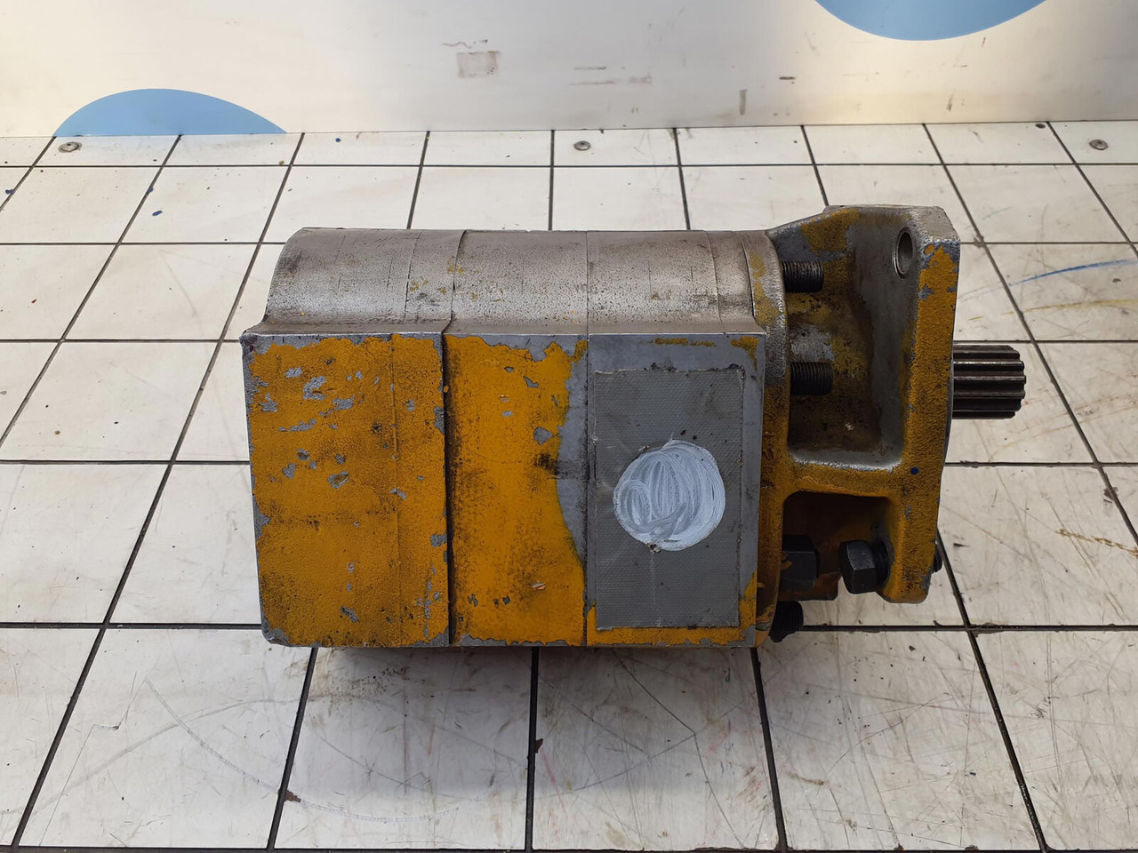Dual gear pump - Hidraulična pumpa za Autodizalica: slika Dual gear pump - Hidraulična pumpa za Autodizalica Dual gear pump - Hidraulična pumpa za Autodizalica: slika Dual gear pump - Hidraulična pumpa za Autodizalica