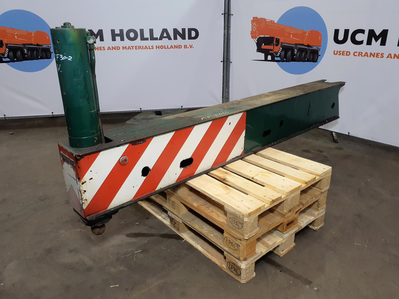FAUN ATF 30-2 outrigger beam front complete - Ovjes za Autodizalica: slika FAUN ATF 30-2 outrigger beam front complete - Ovjes za Autodizalica FAUN ATF 30-2 outrigger beam front complete - Ovjes za Autodizalica: slika FAUN ATF 30-2 outrigger beam front complete - Ovjes za Autodizalica