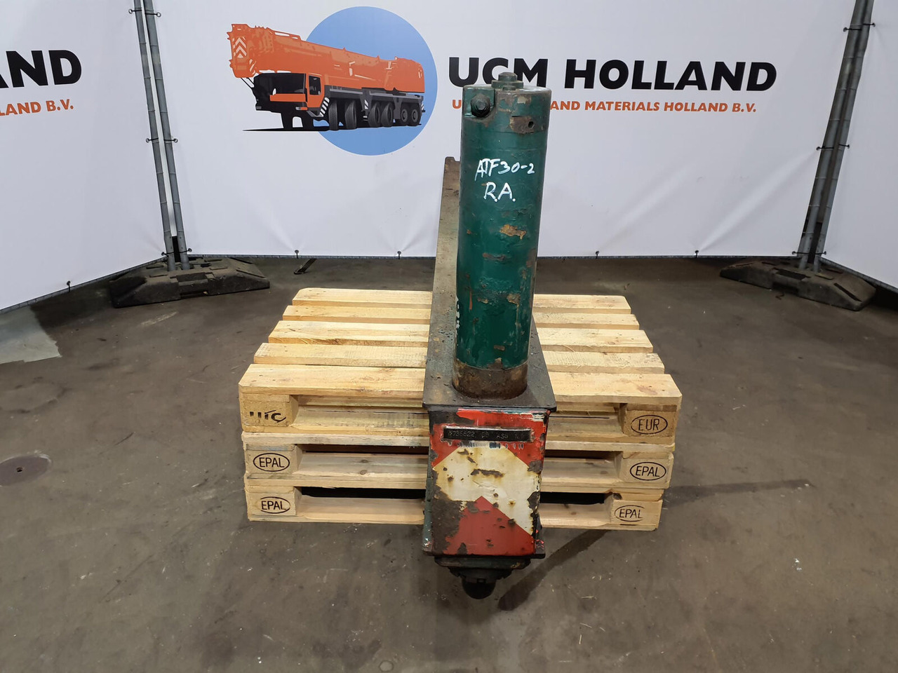 FAUN ATF 30-2 outrigger beam rear complete - Ovjes za Autodizalica: slika FAUN ATF 30-2 outrigger beam rear complete - Ovjes za Autodizalica FAUN ATF 30-2 outrigger beam rear complete - Ovjes za Autodizalica: slika FAUN ATF 30-2 outrigger beam rear complete - Ovjes za Autodizalica