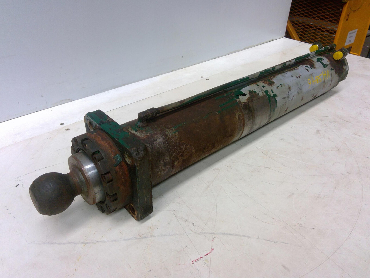 FAUN ATF 30-2 outrigger cylinder - Hidraulični cilindar za Autodizalica: slika FAUN ATF 30-2 outrigger cylinder - Hidraulični cilindar za Autodizalica FAUN ATF 30-2 outrigger cylinder - Hidraulični cilindar za Autodizalica: slika FAUN ATF 30-2 outrigger cylinder - Hidraulični cilindar za Autodizalica