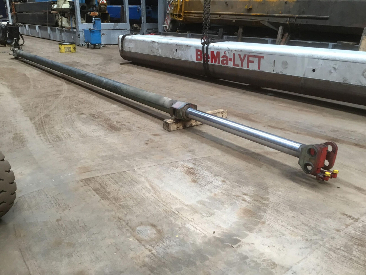 FAUN ATF 50 G-3 telescopic cylinder - Hidraulični cilindar za Autodizalica: slika FAUN ATF 50 G-3 telescopic cylinder - Hidraulični cilindar za Autodizalica FAUN ATF 50 G-3 telescopic cylinder - Hidraulični cilindar za Autodizalica: slika FAUN ATF 50 G-3 telescopic cylinder - Hidraulični cilindar za Autodizalica