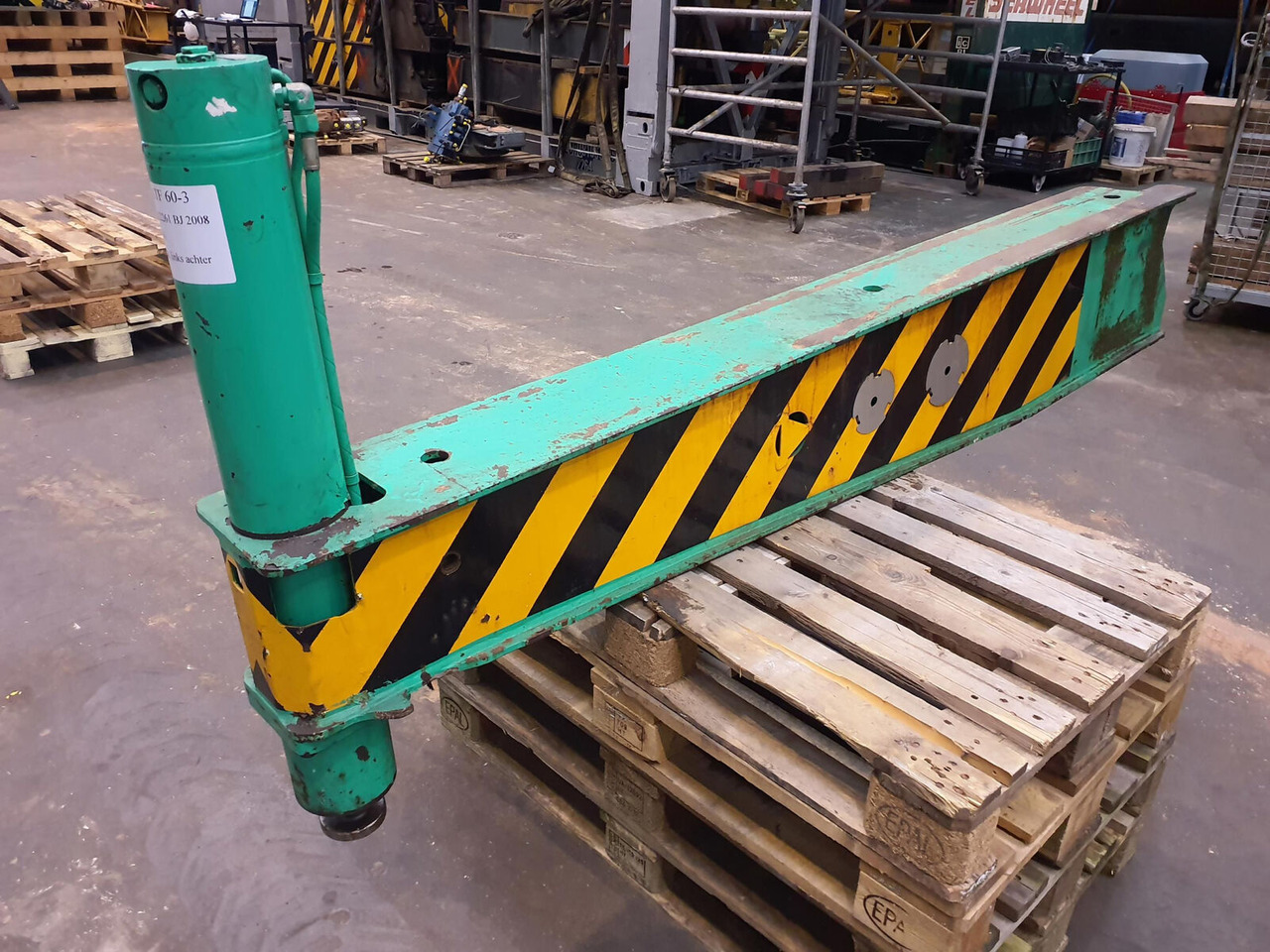 FAUN ATF 60-3 outrigger beam rear with support cylinder - Ovjes za Autodizalica: slika FAUN ATF 60-3 outrigger beam rear with support cylinder - Ovjes za Autodizalica FAUN ATF 60-3 outrigger beam rear with support cylinder - Ovjes za Autodizalica: slika FAUN ATF 60-3 outrigger beam rear with support cylinder - Ovjes za Autodizalica