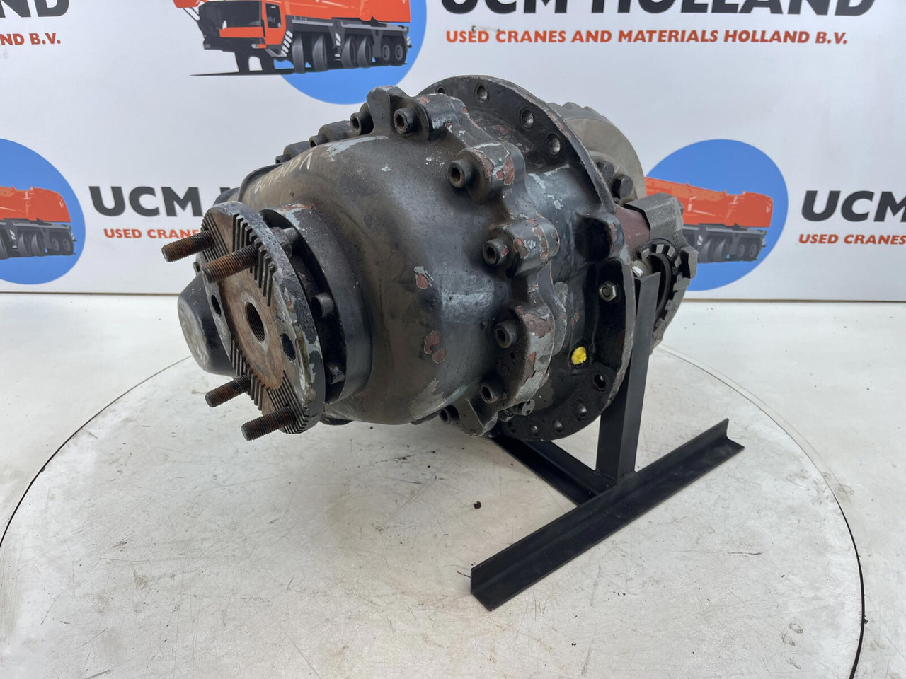FAUN ATF 60-4 mid differential 14x34 axle 2 - Diferencijalni zupčanik za Autodizalica: slika FAUN ATF 60-4 mid differential 14x34 axle 2 - Diferencijalni zupčanik za Autodizalica FAUN ATF 60-4 mid differential 14x34 axle 2 - Diferencijalni zupčanik za Autodizalica: slika FAUN ATF 60-4 mid differential 14x34 axle 2 - Diferencijalni zupčanik za Autodizalica