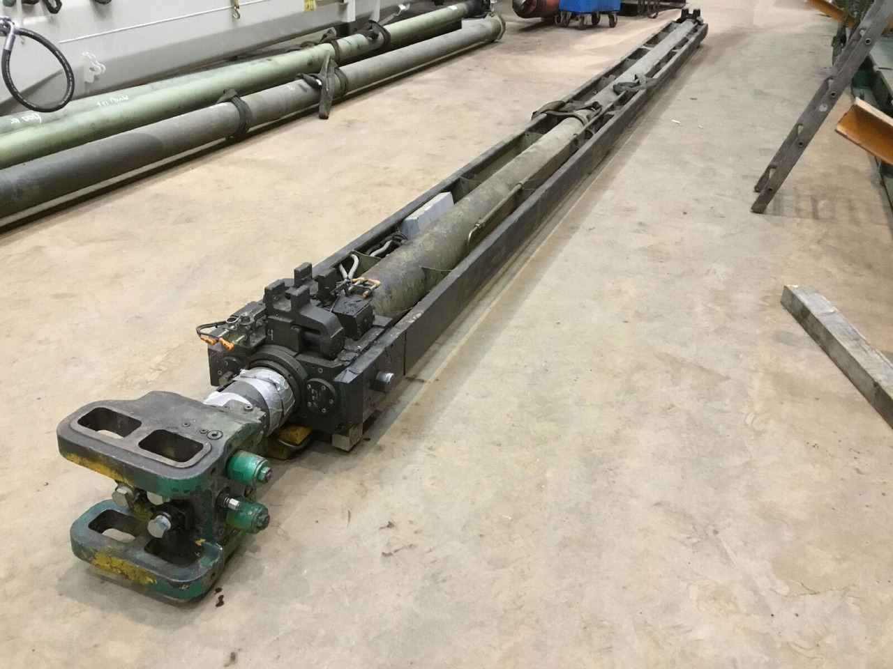 FAUN ATF 80-4 Telescopic boom cylinder - Hidraulični cilindar za Autodizalica: slika FAUN ATF 80-4 Telescopic boom cylinder - Hidraulični cilindar za Autodizalica FAUN ATF 80-4 Telescopic boom cylinder - Hidraulični cilindar za Autodizalica: slika FAUN ATF 80-4 Telescopic boom cylinder - Hidraulični cilindar za Autodizalica