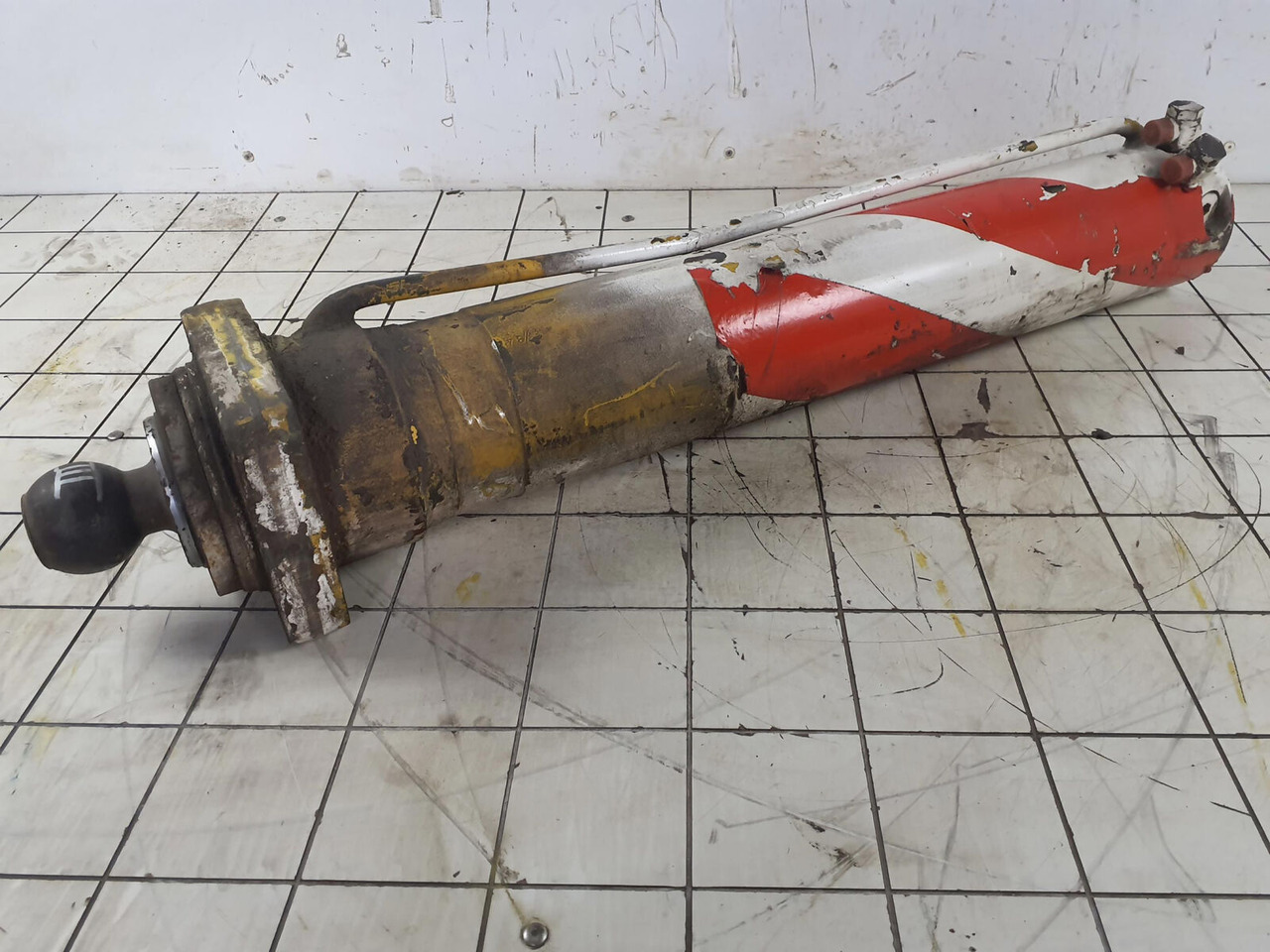 FAUN AUN RTF 30 outrigger cylinder - Hidraulični cilindar za Autodizalica: slika FAUN AUN RTF 30 outrigger cylinder - Hidraulični cilindar za Autodizalica FAUN AUN RTF 30 outrigger cylinder - Hidraulični cilindar za Autodizalica: slika FAUN AUN RTF 30 outrigger cylinder - Hidraulični cilindar za Autodizalica