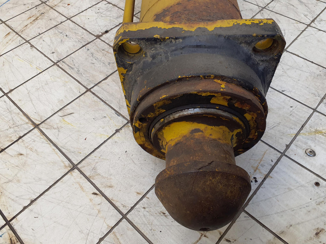 FAUN HK 40 outrigger cylinder - Hidraulični cilindar za Dizalica: slika FAUN HK 40 outrigger cylinder - Hidraulični cilindar za Dizalica FAUN HK 40 outrigger cylinder - Hidraulični cilindar za Dizalica: slika FAUN HK 40 outrigger cylinder - Hidraulični cilindar za Dizalica