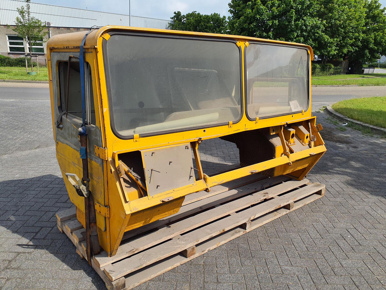 FAUN KF lower cabin - Kabina za Autodizalica: slika FAUN KF lower cabin - Kabina za Autodizalica FAUN KF lower cabin - Kabina za Autodizalica: slika FAUN KF lower cabin - Kabina za Autodizalica