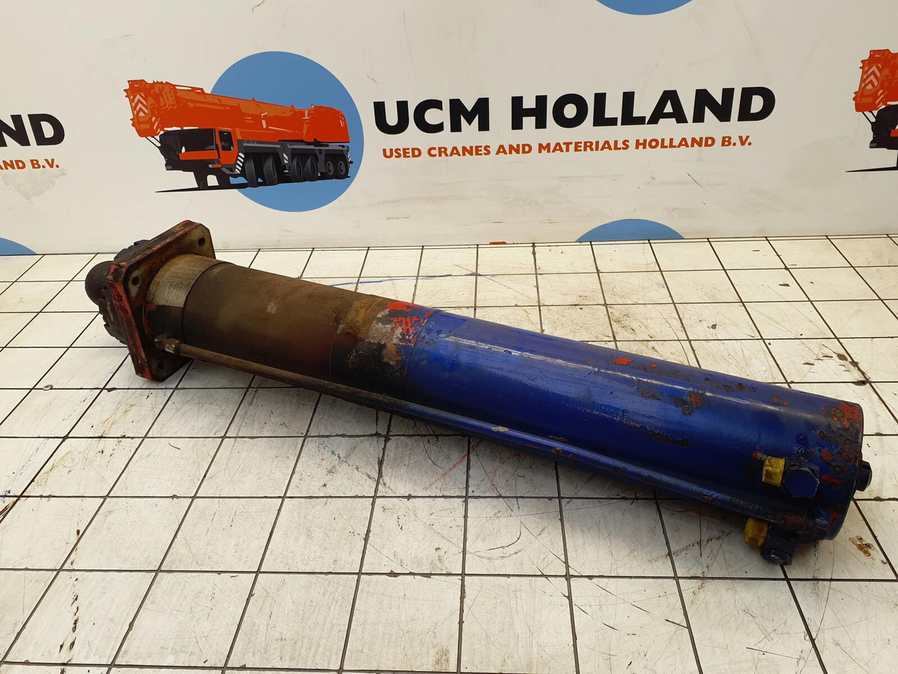 FAUN RTF 45 outrigger support cylinder - Hidraulični cilindar za Autodizalica: slika FAUN RTF 45 outrigger support cylinder - Hidraulični cilindar za Autodizalica FAUN RTF 45 outrigger support cylinder - Hidraulični cilindar za Autodizalica: slika FAUN RTF 45 outrigger support cylinder - Hidraulični cilindar za Autodizalica
