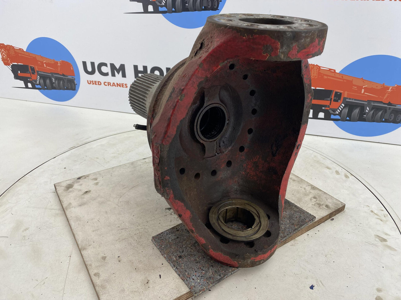Gottwald AMK 70 Steering knuckle 16 holes axle 2 - Rukavac kotača za Autodizalica: slika Gottwald AMK 70 Steering knuckle 16 holes axle 2 - Rukavac kotača za Autodizalica Gottwald AMK 70 Steering knuckle 16 holes axle 2 - Rukavac kotača za Autodizalica: slika Gottwald AMK 70 Steering knuckle 16 holes axle 2 - Rukavac kotača za Autodizalica