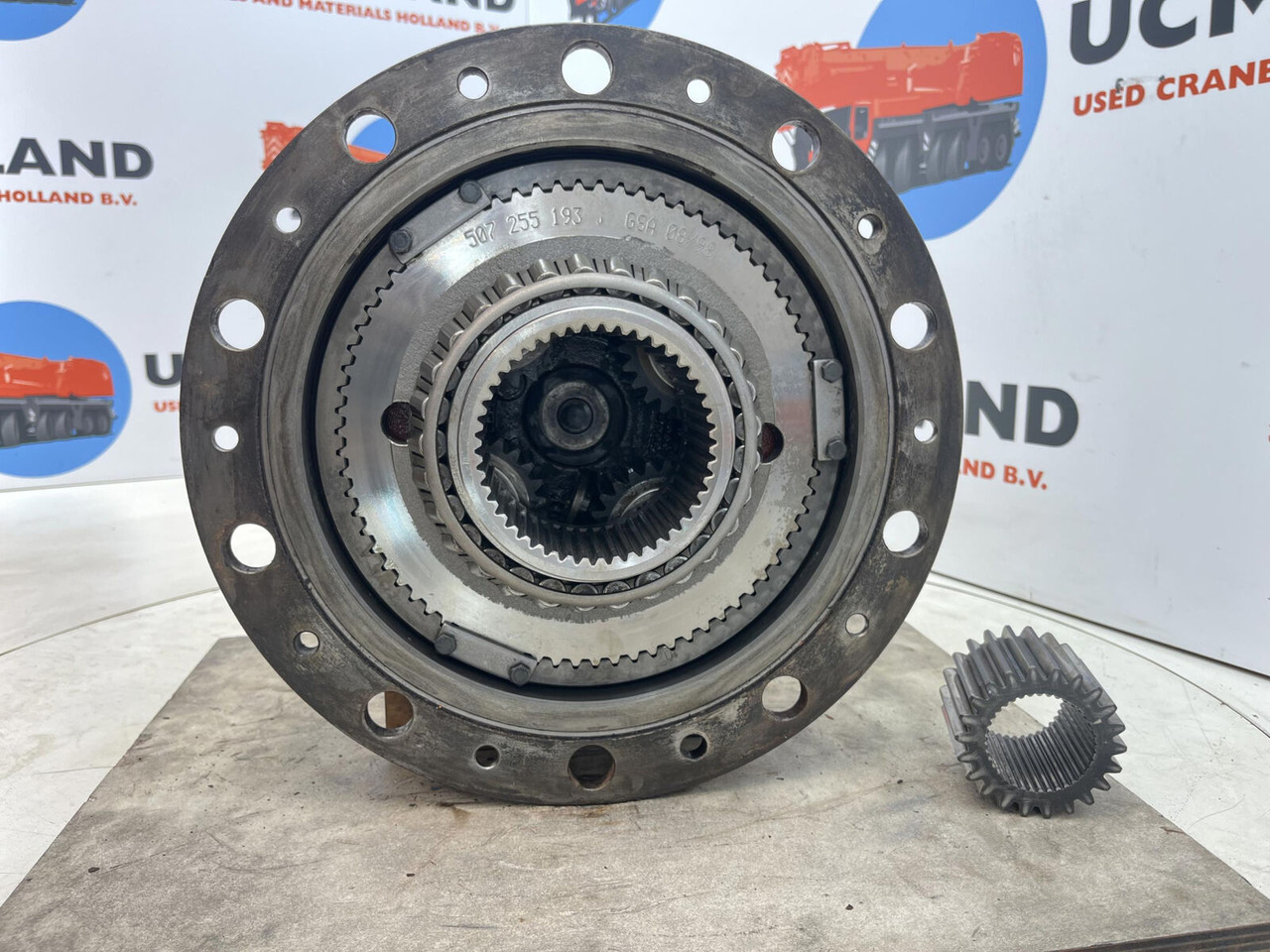 Grove AT 633 planetary gear 22-25-74-38-4pl-H137-46 - Prijenos za Autodizalica: slika Grove AT 633 planetary gear 22-25-74-38-4pl-H137-46 - Prijenos za Autodizalica Grove AT 633 planetary gear 22-25-74-38-4pl-H137-46 - Prijenos za Autodizalica: slika Grove AT 633 planetary gear 22-25-74-38-4pl-H137-46 - Prijenos za Autodizalica