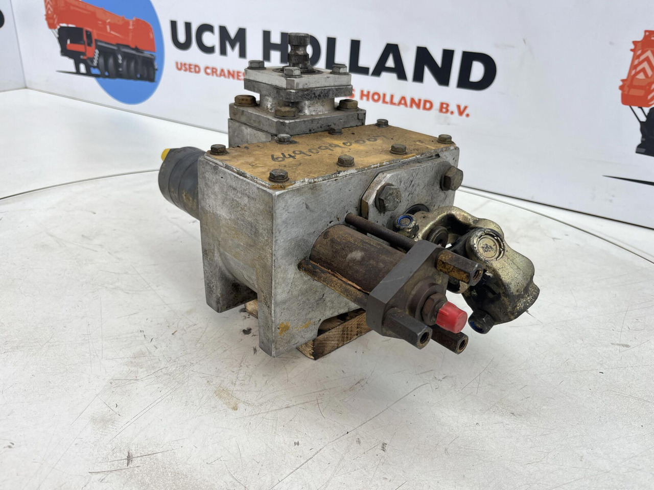 Grove AT 880 Steering box dual steer - Letva volana za Autodizalica: slika Grove AT 880 Steering box dual steer - Letva volana za Autodizalica Grove AT 880 Steering box dual steer - Letva volana za Autodizalica: slika Grove AT 880 Steering box dual steer - Letva volana za Autodizalica