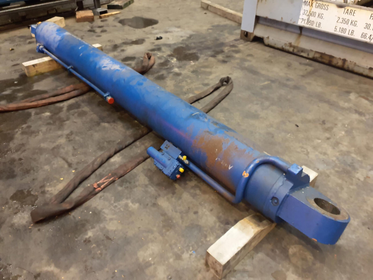 Grove GMK 3050 boom cylinder - Hidraulični cilindar za Autodizalica: slika Grove GMK 3050 boom cylinder - Hidraulični cilindar za Autodizalica Grove GMK 3050 boom cylinder - Hidraulični cilindar za Autodizalica: slika Grove GMK 3050 boom cylinder - Hidraulični cilindar za Autodizalica
